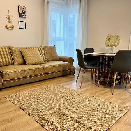 Oldtown Retro Apartment By Marina With Balcony For 6 People Gdaňsk Exteriér fotografie